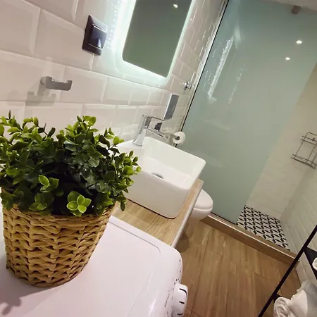 Апартаменты 48 Downtown Lofts *
