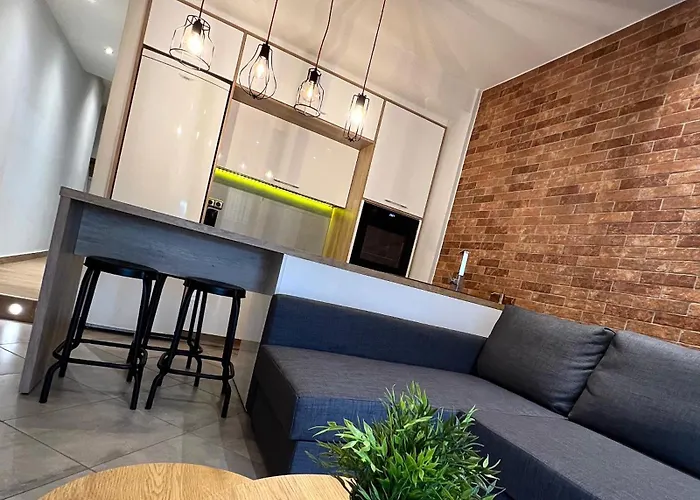 48 Downtown Lofts *