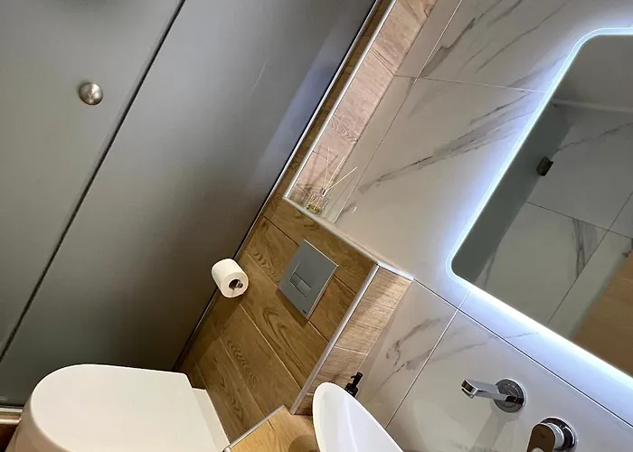 48 Downtown Lofts *