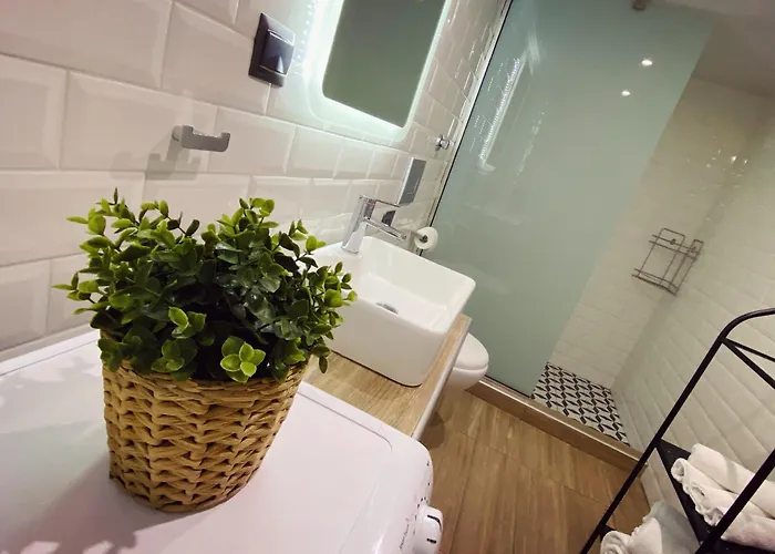 Апартаменты 48 Downtown Lofts *