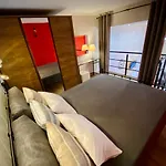 48 Downtown Lofts Néa Péramos