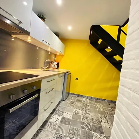 아파트 48 Downtown Lofts