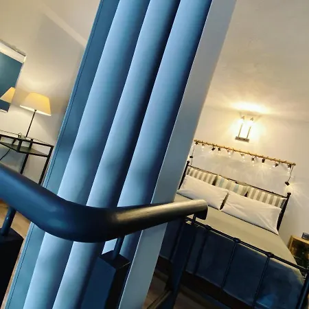 48 Downtown Lofts Apartment Nea Peramos (Macedonia)