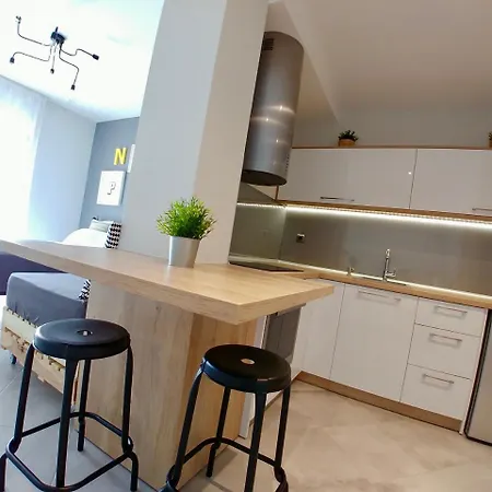 아파트 48 Downtown Lofts