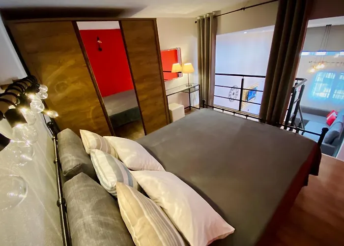 48 Downtown Lofts Néa Péramos
