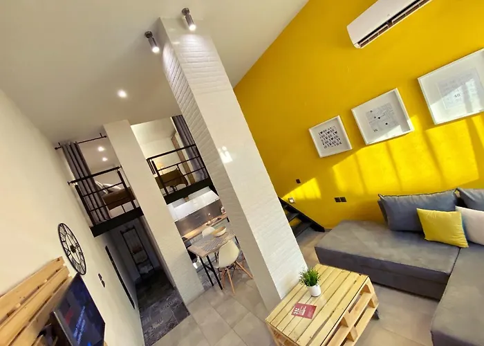 Apartment 48 Downtown Lofts *