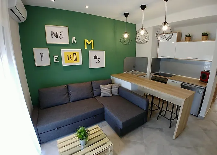 48 Downtown Lofts * Néa Péramos